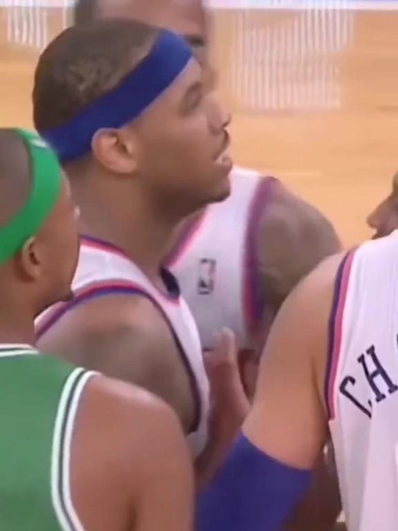 社会瓜！当年安东尼与加内特发生冲突，赛后瓜哥带人堵绿军大巴